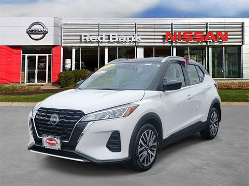 Certified 2024 Nissan Kicks SV image 2