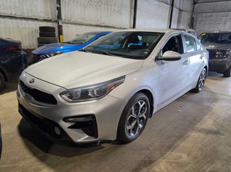 Used 2019 Kia Forte LXS FWD video 1