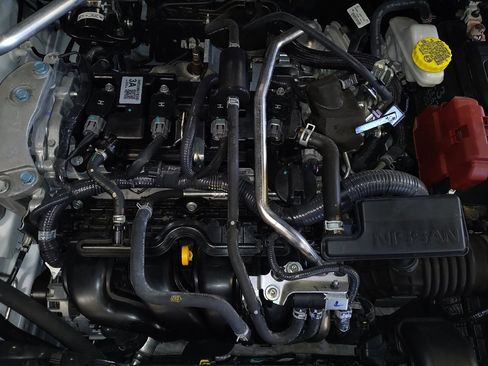 Used 2025 Nissan Sentra S image 30