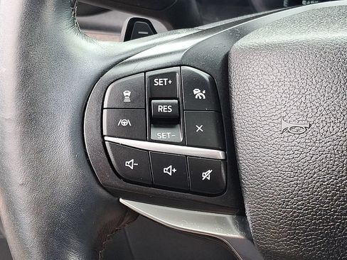 Used 2020 Ford Explorer Platinum w/ Premium Technology Package AWD/4WD image 23