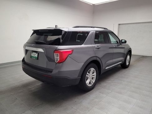Used 2021 Ford Explorer XLT RWD image 9