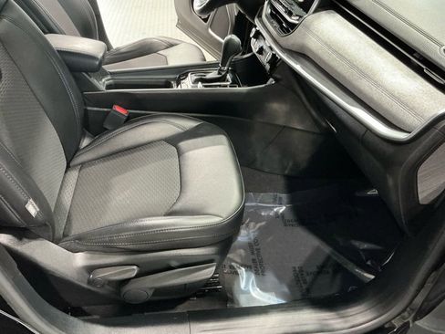 Used 2022 Jeep Compass Latitude w/ Convenience Group image 15