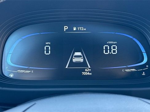 Used 2024 Hyundai Venue SEL image 29