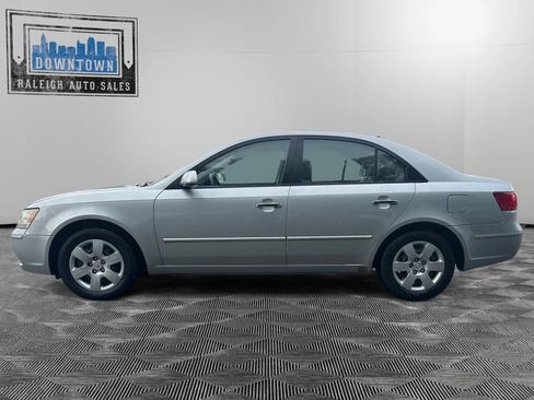 Used 2010 Hyundai Sonata GLS image 9
