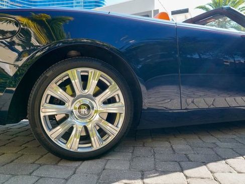 Used 2016 Rolls-Royce Dawn image 29
