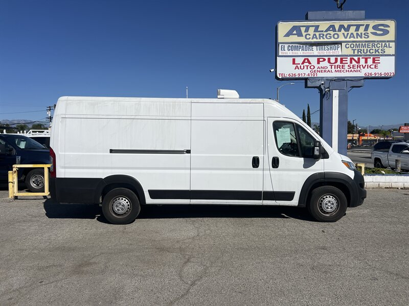 Used 2025 RAM ProMaster 3500 w/ Convenience Group FWD image 2