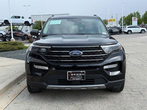 Used 2020 Ford Explorer XLT w/ Equipment Group 202A AWD/4WD image 8