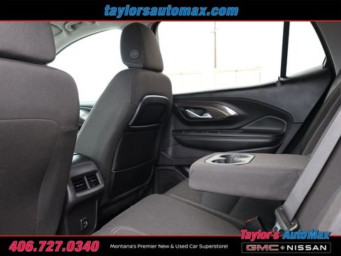 Used 2024 GMC Terrain SLE image 24