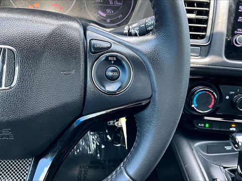 Used 2019 Honda HR-V Sport image 24