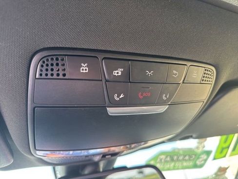Used 2019 Mercedes-Benz GLC 300 4MATIC image 27