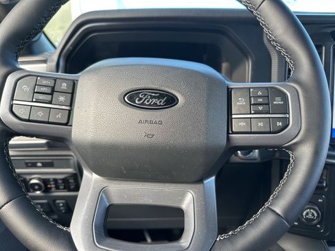 Used 2025 Ford F150 Lariat w/ Equipment Group 502A High image 12