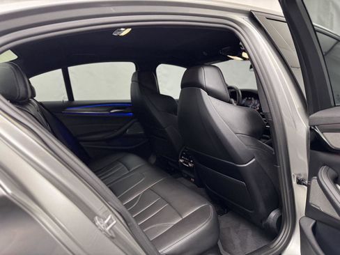 Used 2021 BMW M5 image 35