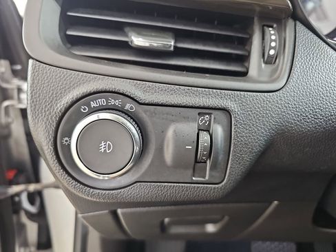 Used 2019 Buick Envision Preferred AWD/4WD image 30
