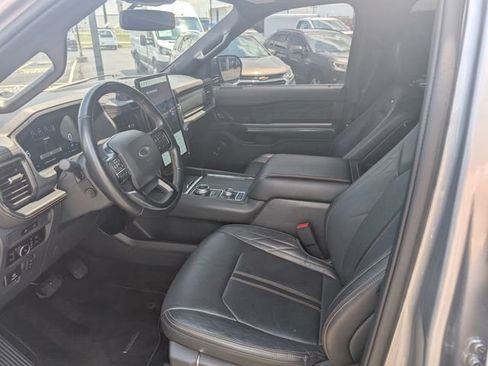 Used 2024 Ford Expedition Max Platinum AWD/4WD image 14