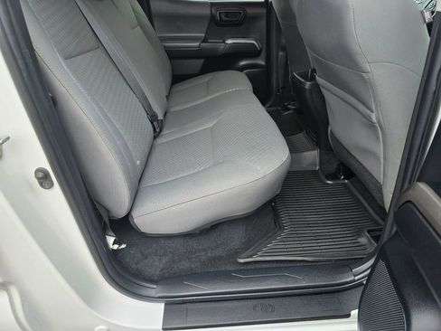 Used 2022 Toyota Tacoma SR5 image 14