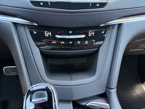Certified 2023 Cadillac XT5 Sportv AWD/4WD image 32