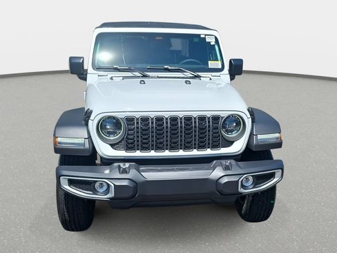 New 2026 Jeep Gladiator Sport AWD/4WD image 2