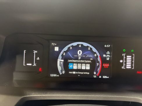 Used 2025 Toyota Tacoma SR5 AWD/4WD image 23