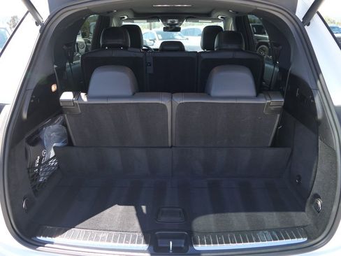 Used 2024 Mercedes-Benz GLE 350 4MATIC w/ AMG Line Exterior image 23