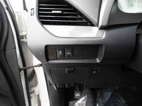 Used 2019 Toyota Sienna SE w/ SE Preferred Package AWD/4WD image 11