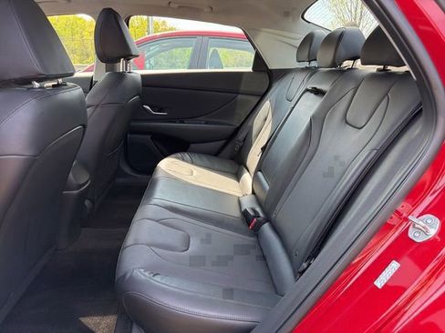 Certified 2023 Hyundai Elantra Limited FWD image 13