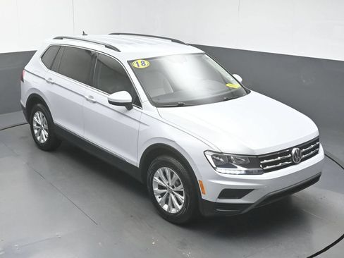Used 2018 Volkswagen Tiguan SE FWD image 43