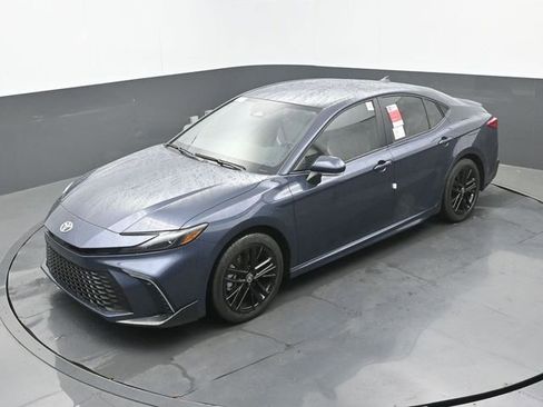 New 2026 Toyota Camry SE image 31
