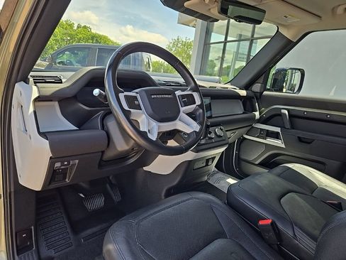 Used 2021 Land Rover Defender 90 First Edition AWD/4WD image 41