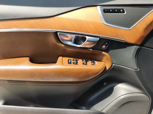 Used 2018 Volvo XC90 T6 Inscription w/ Convenience Package image 21