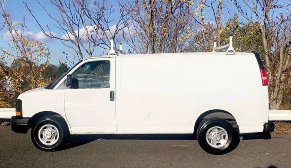 Used 2014 Chevrolet Express 3500 Extended RWD image 4