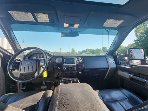 Used 2011 Ford F250 Lariat w/ Lariat Ultimate Pkg AWD/4WD image 21