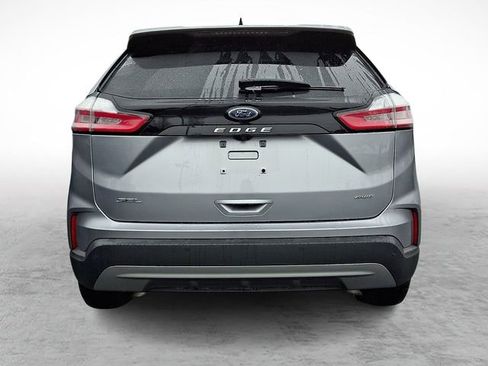 Used 2022 Ford Edge SEL w/ Convenience Package image 5