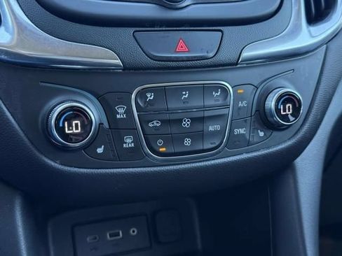 Used 2021 Chevrolet Equinox LT FWD image 26