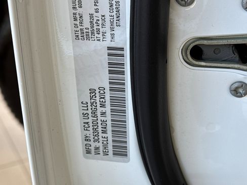 Used 2024 RAM 3500 Big Horn w/ Night Edition image 28