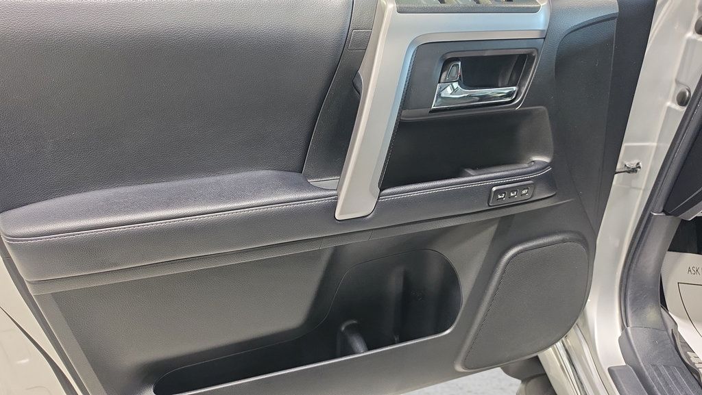 Used 2019 Toyota 4Runner Limited AWD/4WD image 12