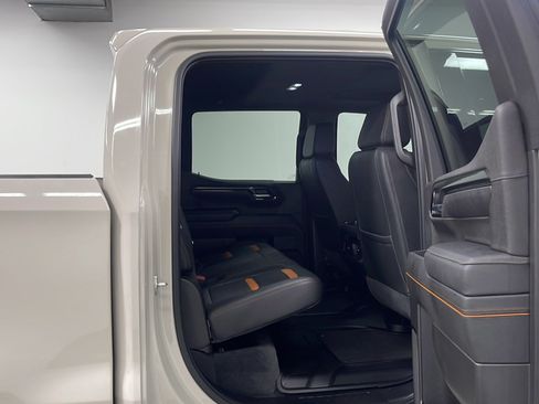 Used 2026 GMC Sierra 1500 AT4 w/ AT4 Premium Package AWD/4WD image 19