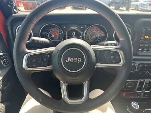 Used 2023 Jeep Gladiator Rubicon image 10