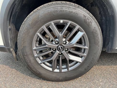 Used 2026 Nissan Rogue SV AWD/4WD image 32