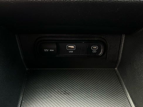 Used 2025 Kia Sportage LX image 23