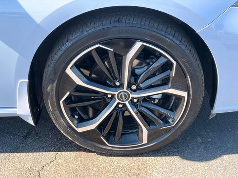 Certified 2023 Nissan Altima 2.5 SR FWD image 10