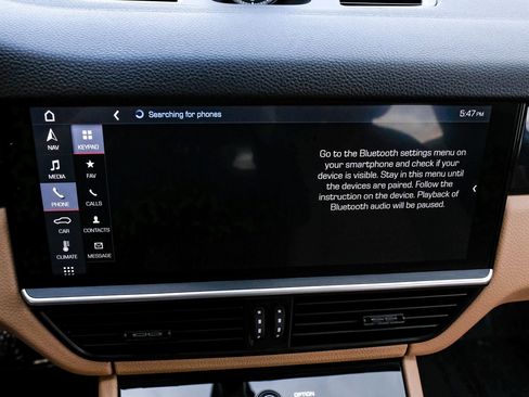 Used 2019 Porsche Cayenne AWD/4WD image 34