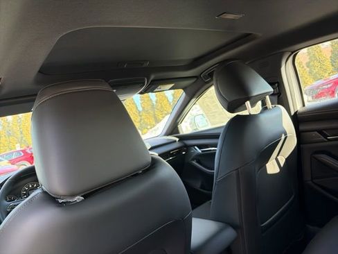 New 2026 MAZDA MAZDA3 2.5 S Hatchback w/ Premium Pkg image 8