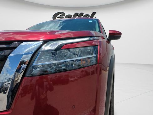 Certified 2022 Nissan Pathfinder Platinum w/ Cargo Package FWD image 25