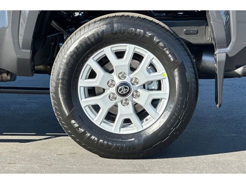 New 2026 Toyota Tacoma SR5 image 29