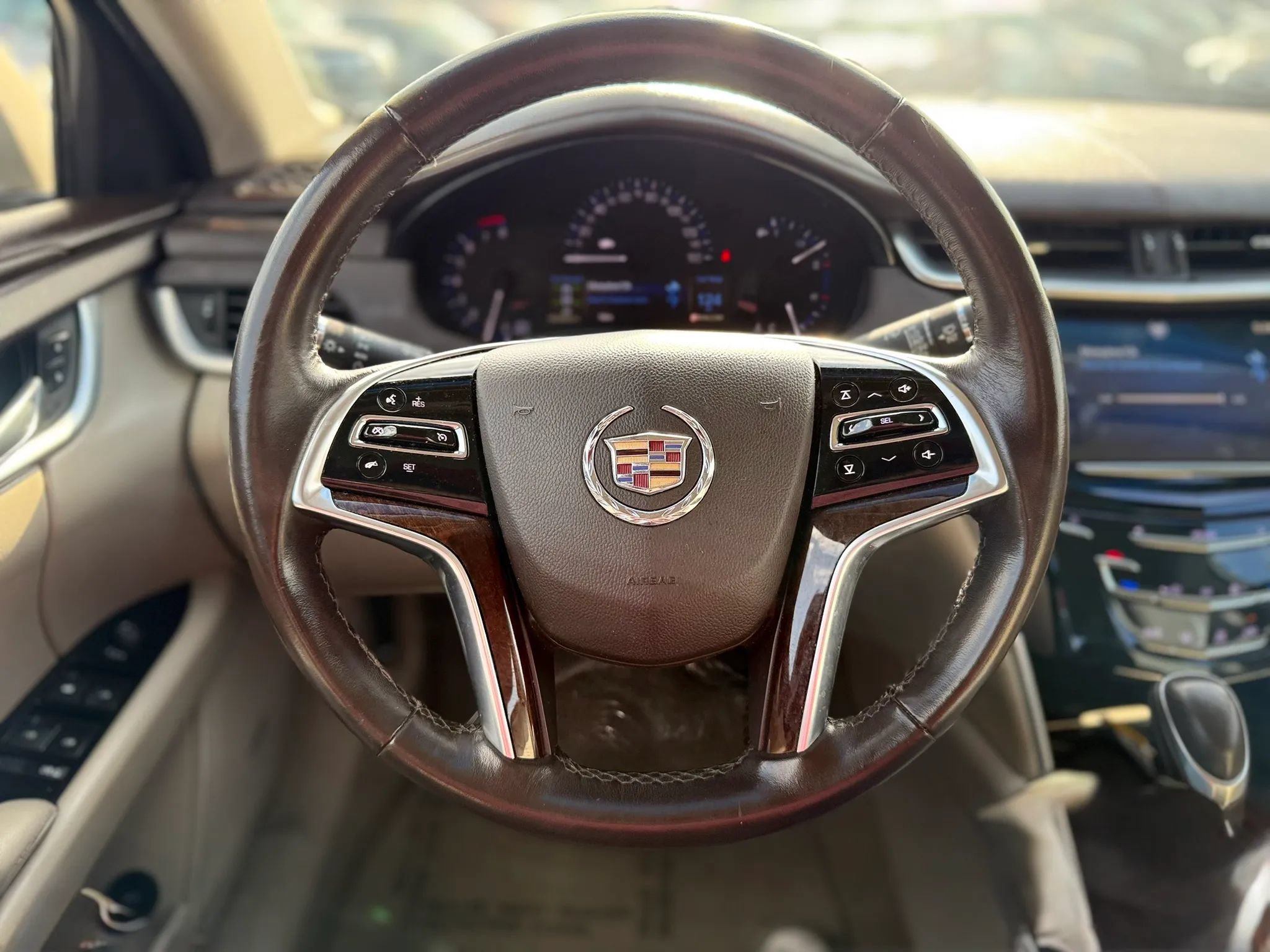 Used 2014 Cadillac XTS FWD image 16