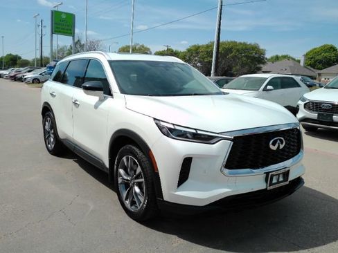 Used 2023 INFINITI QX60 Luxe image 4