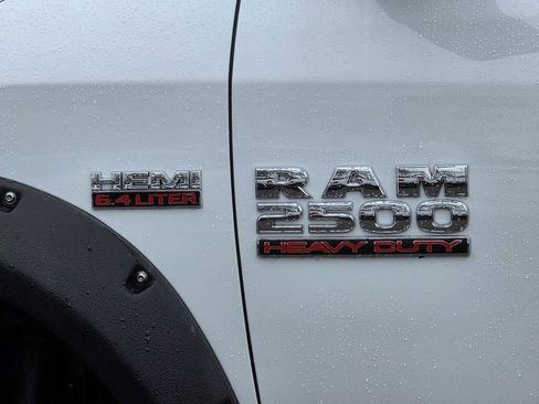 Used 2017 RAM 2500 Tradesman w/ Chrome Appearance Group image 33