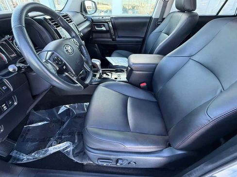 Certified 2024 Toyota 4Runner TRD Off-Road Premium image 15