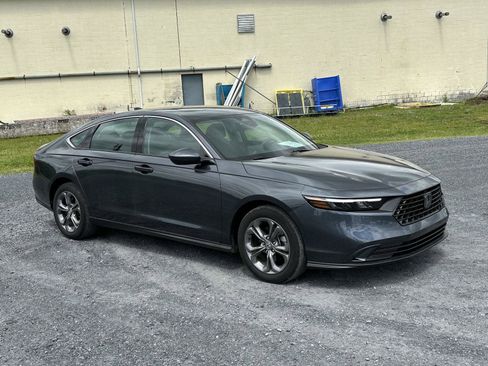 Used 2024 Honda Accord EX image 2