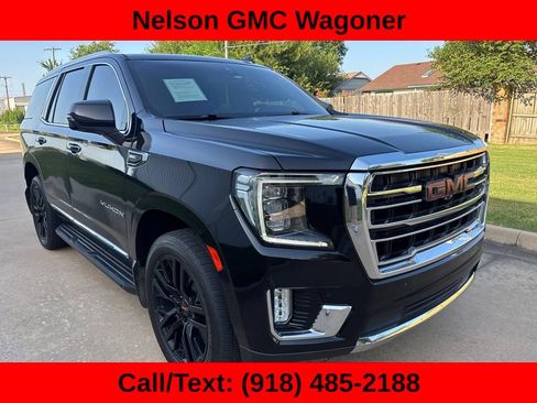Used 2021 GMC Yukon SLT w/ Rear Media and Nav Package AWD/4WD image 3